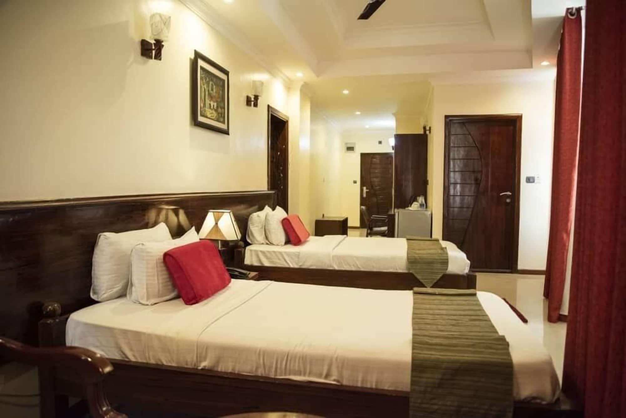 Hotel Sapphire Дар ес Саалам Екстериор снимка
