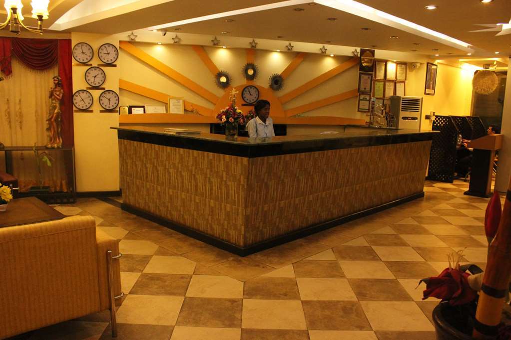 Hotel Sapphire Дар ес Саалам Интериор снимка